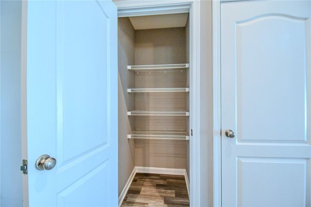 8196 Cherry Birch Drive, Tipp City, OH 45371