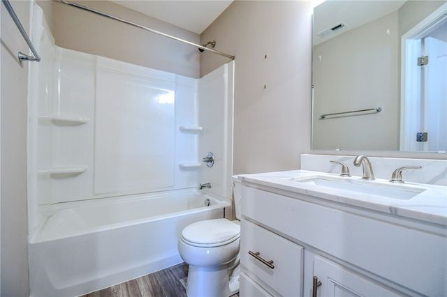 8196 Cherry Birch Drive, Tipp City, OH 45371