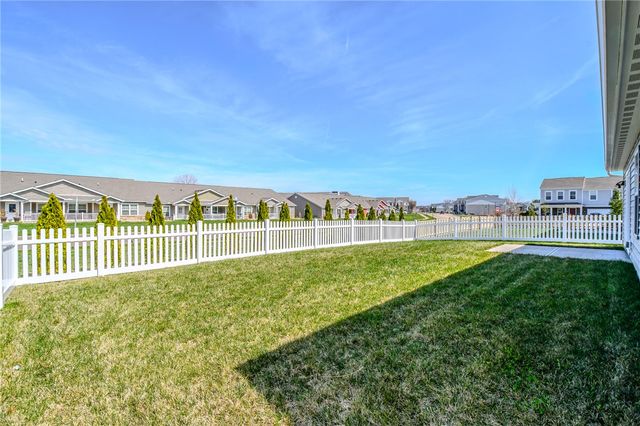 8196 Cherry Birch Drive, Tipp City, OH 45371