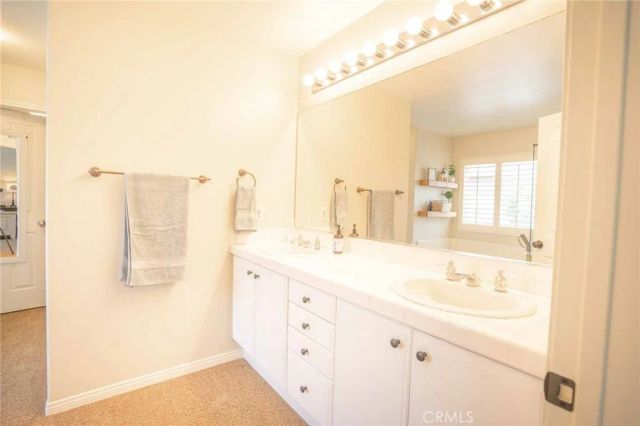 11 Kirkland, Irvine, CA 92602