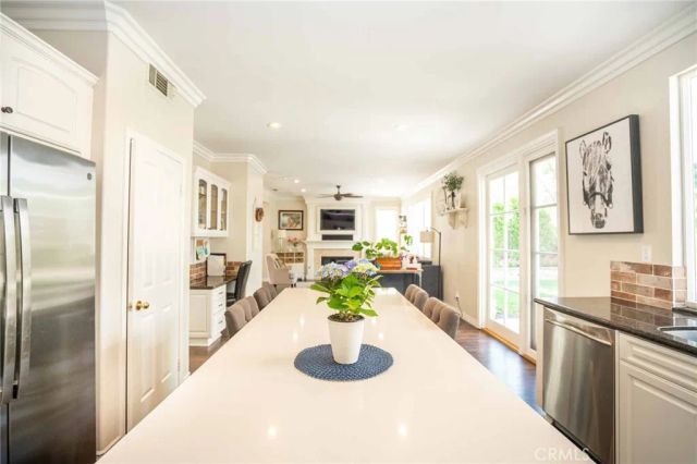 11 Kirkland, Irvine, CA 92602