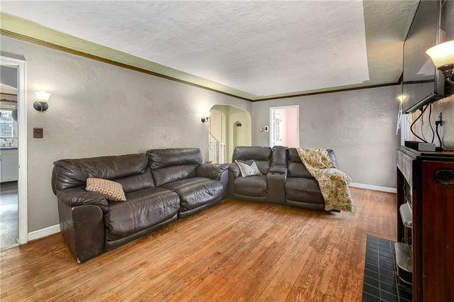 1519 Tauromee Avenue, Kansas City, KS 66102