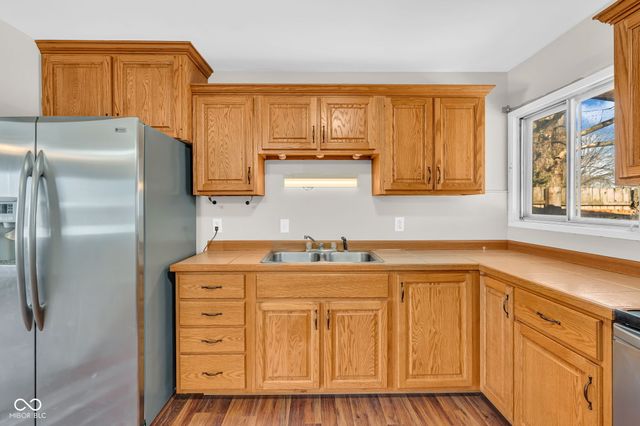 705 Hanover Drive, Whiteland, IN 46184