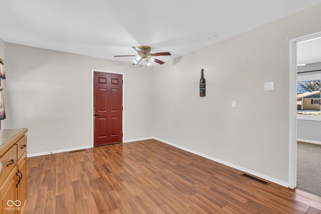 705 Hanover Drive, Whiteland, IN 46184