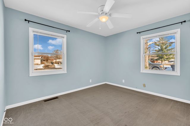 705 Hanover Drive, Whiteland, IN 46184