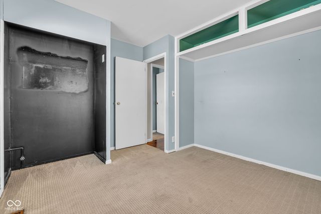 705 Hanover Drive, Whiteland, IN 46184