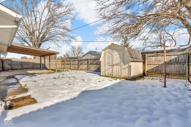 705 Hanover Drive, Whiteland, IN 46184