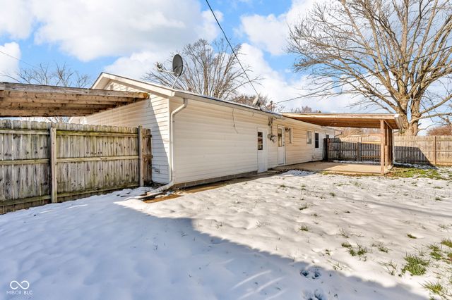 705 Hanover Drive, Whiteland, IN 46184