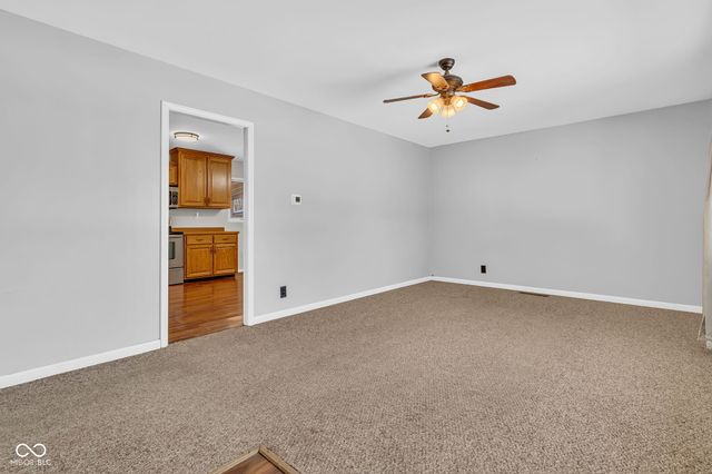 705 Hanover Drive, Whiteland, IN 46184