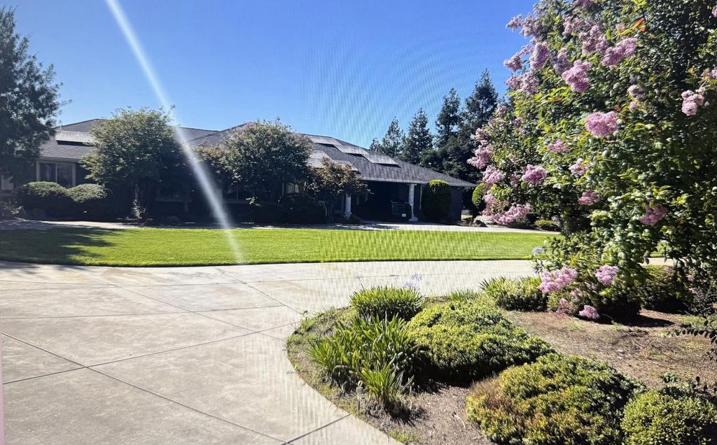 21475 Cherry Glen Ct, Linden, CA 95236