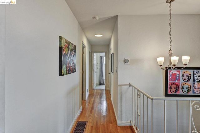 585 Crestmont DR, Oakland, CA 94619