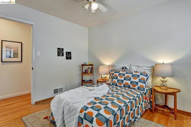 585 Crestmont DR, Oakland, CA 94619