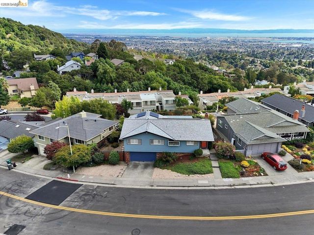 585 Crestmont DR, Oakland, CA 94619
