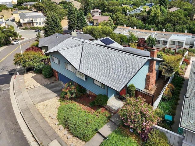 585 Crestmont DR, Oakland, CA 94619