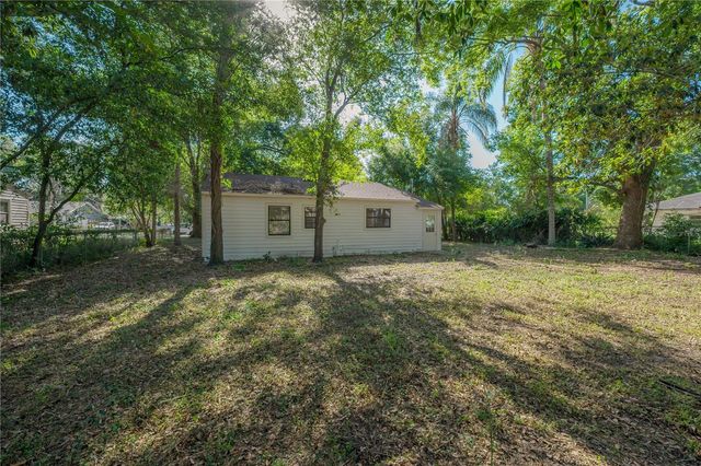 6714 N 11TH STREET, Tampa, FL 33604