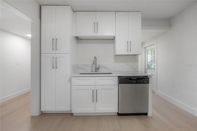 6714 N 11TH STREET, Tampa, FL 33604