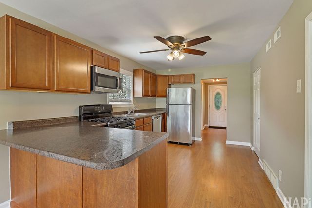 42066 N Lotus Avenue, Antioch, IL 60002
