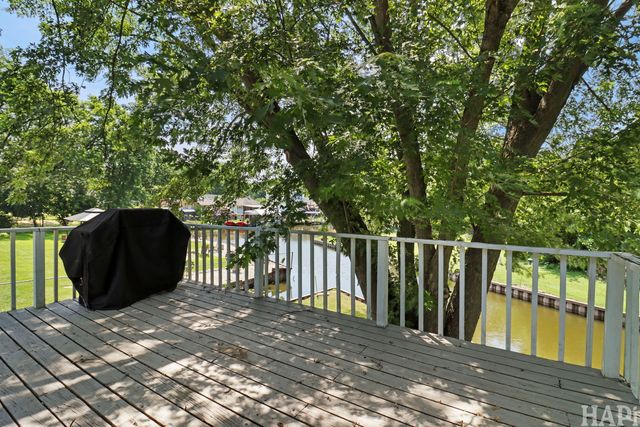 42066 N Lotus Avenue, Antioch, IL 60002