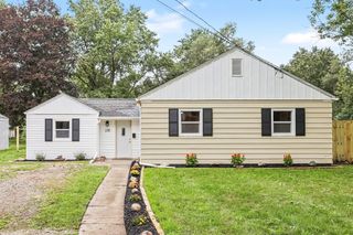 116 Adaline Avenue, Pennfield Twp, MI 49017