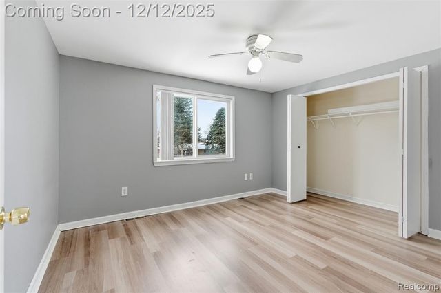 32477 Saint Vincent Avenue, Warren, MI 48092