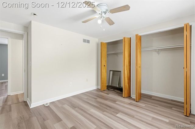 32477 Saint Vincent Avenue, Warren, MI 48092