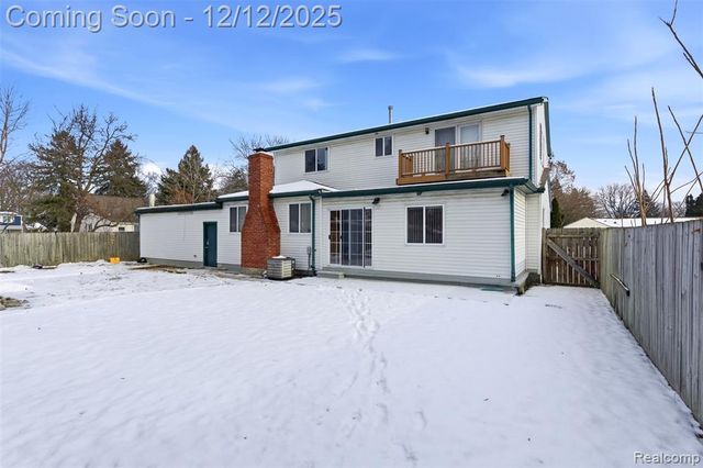 32477 Saint Vincent Avenue, Warren, MI 48092