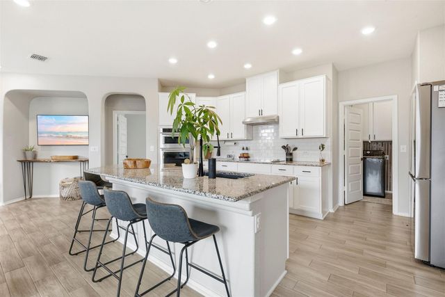 1506 Dragonfly LOOP, Bastrop, TX 78602