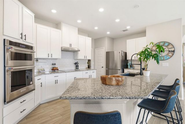 1506 Dragonfly LOOP, Bastrop, TX 78602