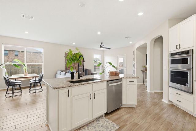 1506 Dragonfly LOOP, Bastrop, TX 78602