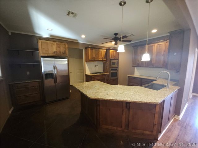 6650 S 369th Avenue W, Mannford, OK 74044