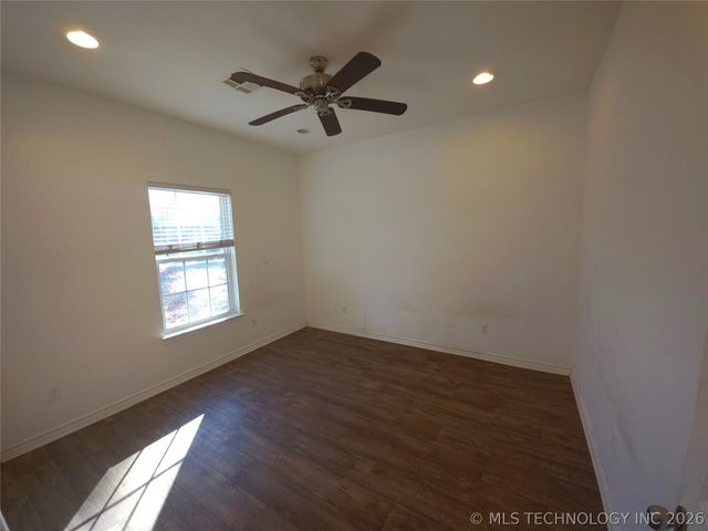 6650 S 369th Avenue W, Mannford, OK 74044