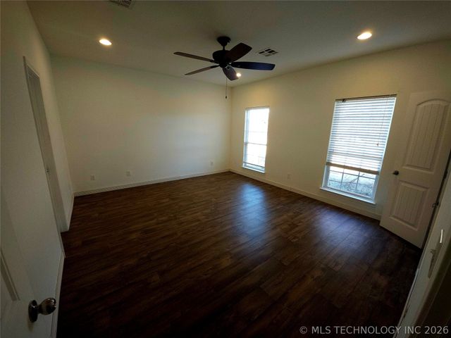 6650 S 369th Avenue W, Mannford, OK 74044