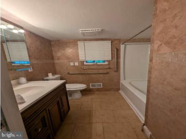 46 CUMBERLAND DR, Brick, NJ 08723