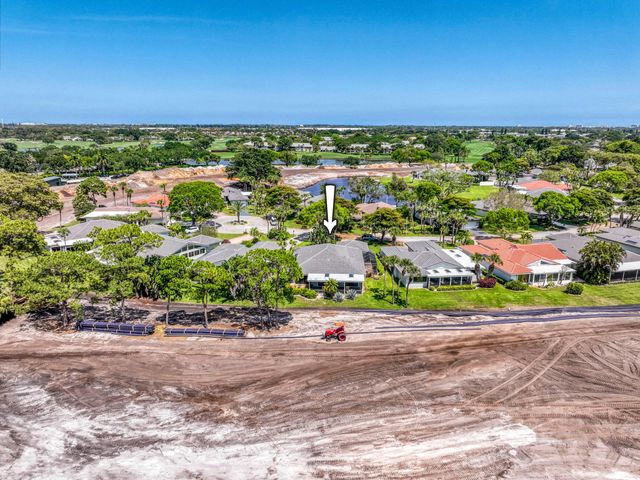 32 Glens Drive E, Boynton Beach, FL 33436