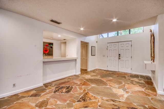 32 Glens Drive E, Boynton Beach, FL 33436