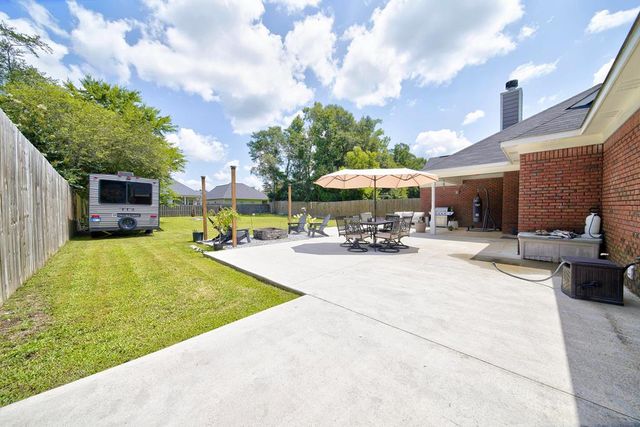 57 Meadowlark Drive, Smiths Station, AL 36877