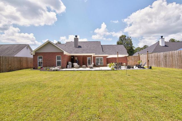 57 Meadowlark Drive, Smiths Station, AL 36877