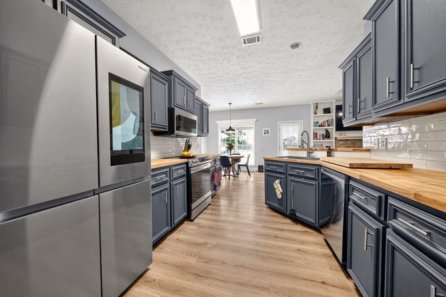 57 Meadowlark Drive, Smiths Station, AL 36877