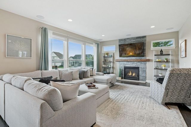 1437 Copper Hills Drive, Carver, MN 55315