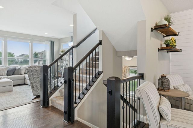 1437 Copper Hills Drive, Carver, MN 55315