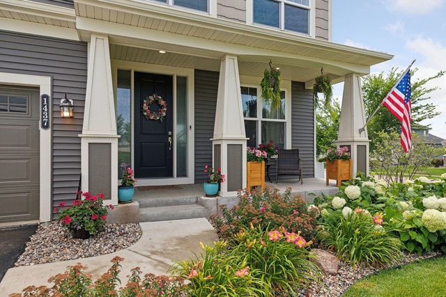 1437 Copper Hills Drive, Carver, MN 55315