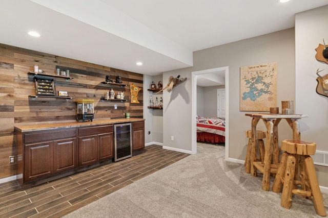 1437 Copper Hills Drive, Carver, MN 55315