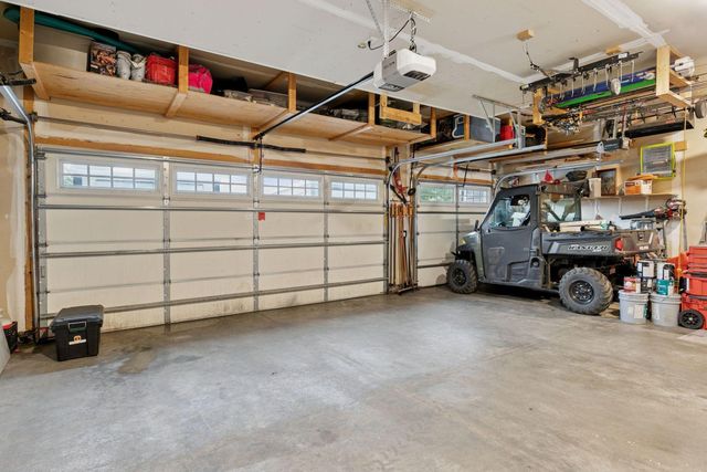 1437 Copper Hills Drive, Carver, MN 55315