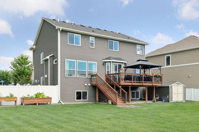 1437 Copper Hills Drive, Carver, MN 55315