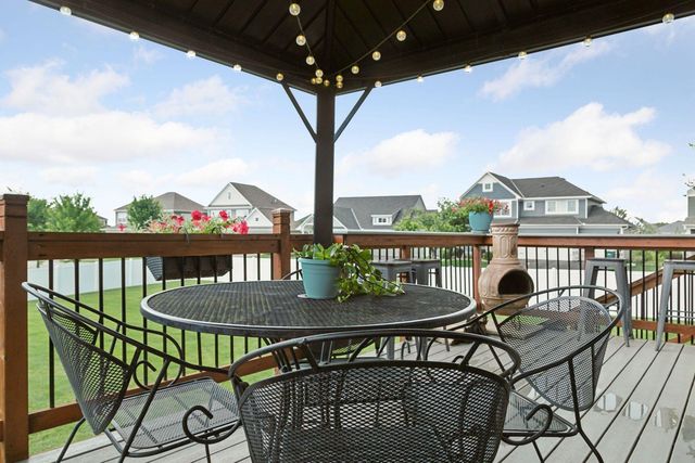 1437 Copper Hills Drive, Carver, MN 55315