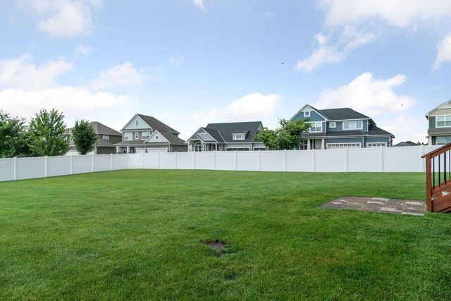 1437 Copper Hills Drive, Carver, MN 55315