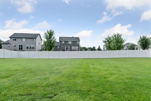 1437 Copper Hills Drive, Carver, MN 55315