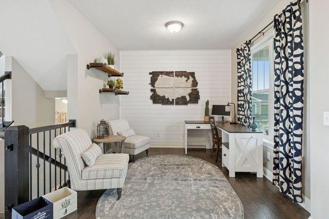 1437 Copper Hills Drive, Carver, MN 55315