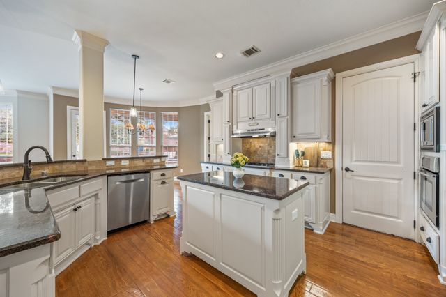 1007 Native Trail, Heath, TX 75032