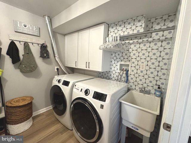 2120 S LOWELL ST, Arlington, VA 22204